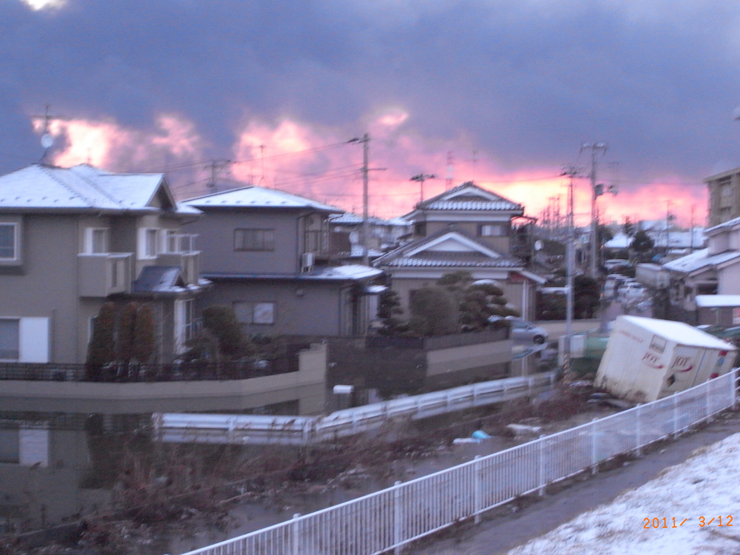 仙台市東部の2011年3月11日〜4月12日の日記（2）3月12日